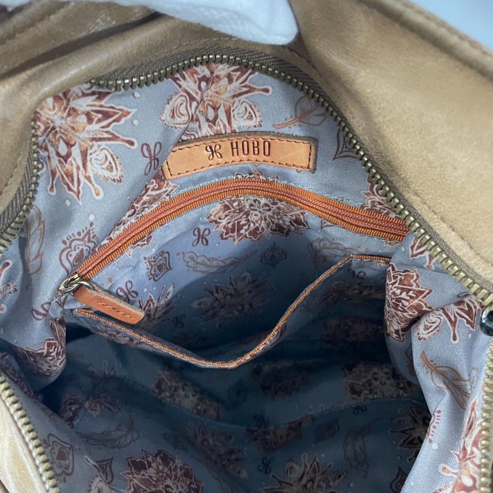 Hobo Angler Crossbody Bag - Picture 14 of 16